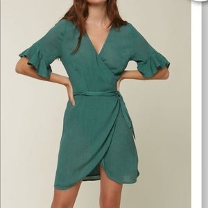 O'NEILL MOLLY WRAP DRESS small GREEN
